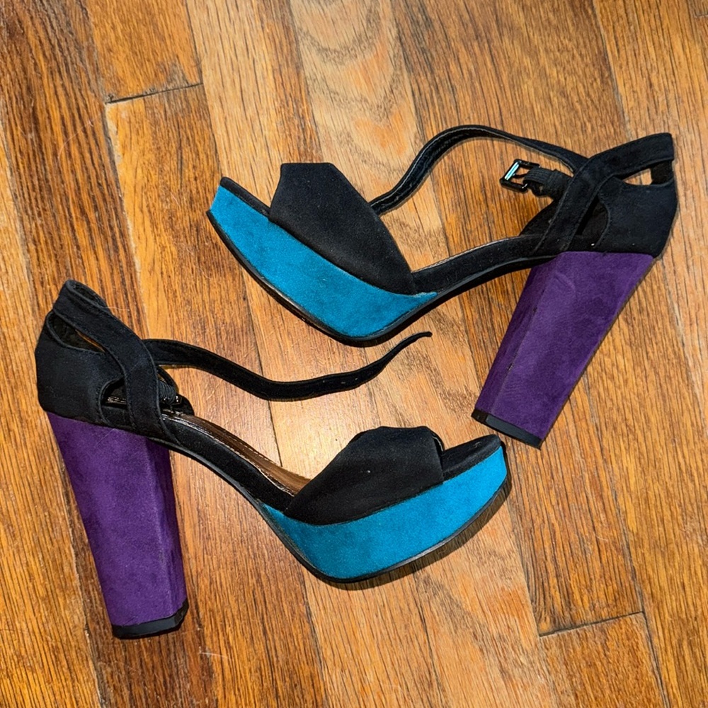 Trendy color block platform heels